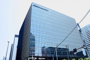 エリア一等地でアクセス抜群の立地にある、新しくきれいなオフィス